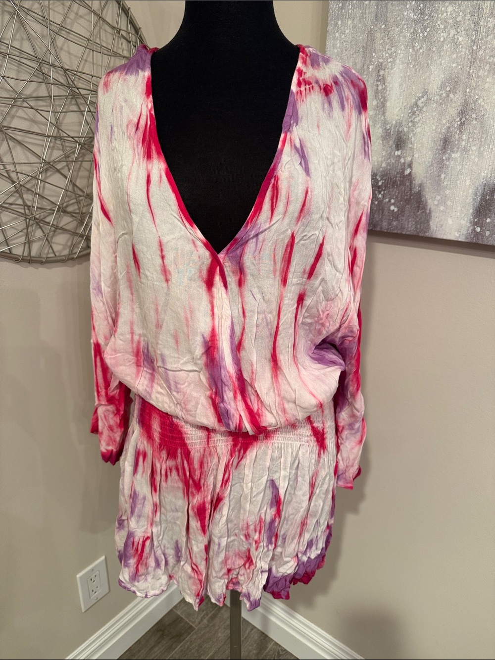 Crinkled Tie-Dye V-Neck Mini Dress in Pink & Purple